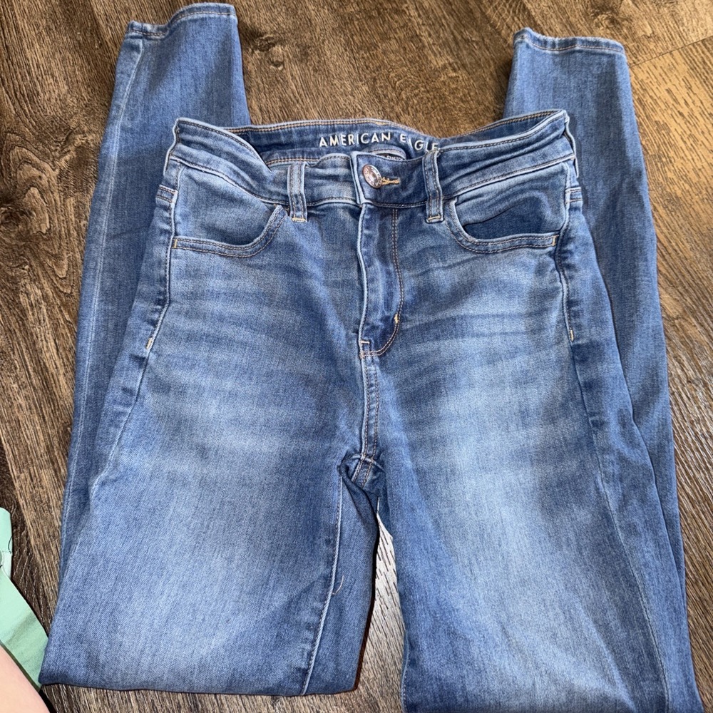 american eagle jeans women size 4 Hi Rise Jegging Next Level Stretch Color Blue